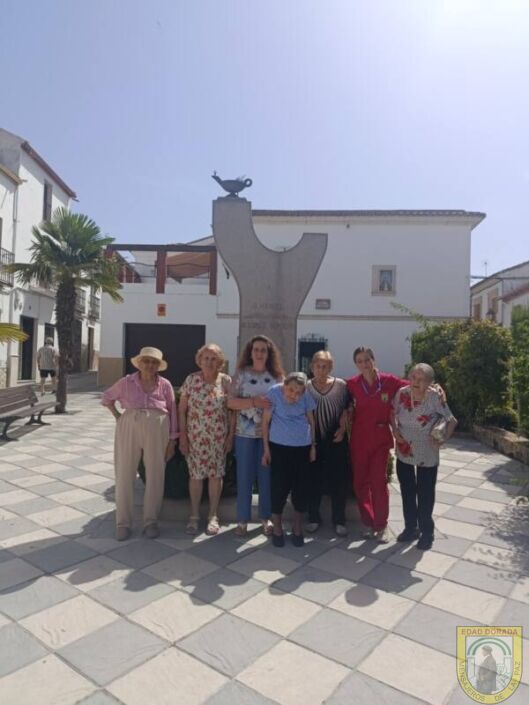 Residencia Mayores Arjona al mercadillo (8)