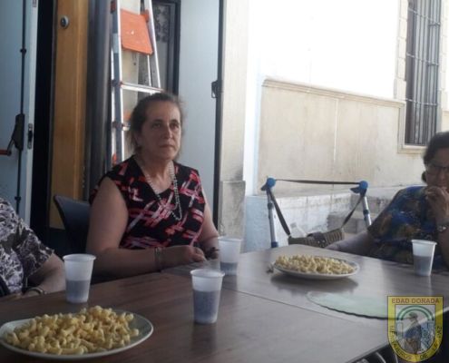 Residencia Mayores Arjona besamanos Virgen de Gracia (11)