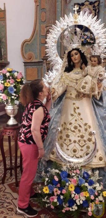 Residencia Mayores Arjona besamanos Virgen de Gracia (3)