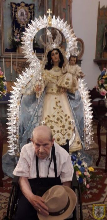 Residencia Mayores Arjona besamanos Virgen de Gracia (5)