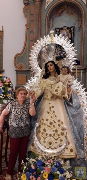 Residencia Mayores Arjona besamanos Virgen de Gracia (9)